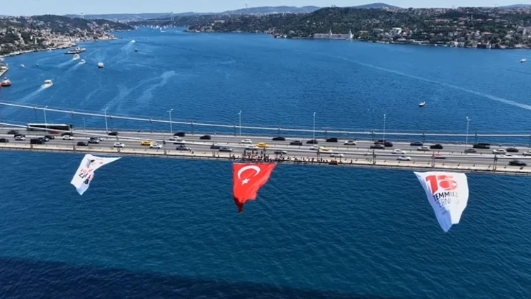 15 Temmuz Demokrasi ve Millî Birlik Günü dolayısıyla İstanbul Boğazı’ndaki