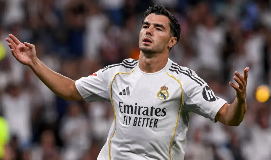 Yeni sezon öncesi transfer çalışmalarına hız kesmeden devam eden Galatasaray,