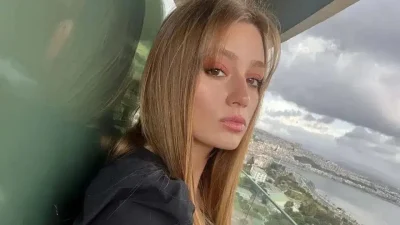 Ekranların sevilen ismi Gizem Karaca, sosyal medya hesabından kızı Leyla