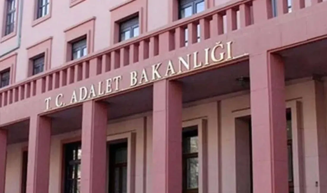 Adalet Bakanlığı bünyesinde görev almak isteyen binlerce adayın heyecanlı bekleyişi