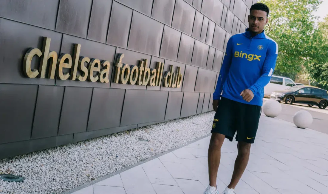 İngiltere Premier Lig’de transfer piyasası adeta alev aldı ve Chelsea,