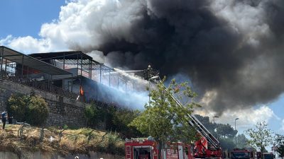 İstanbul Maltepe’de iki katlı bir restoranda çıkan yangın büyük paniğe