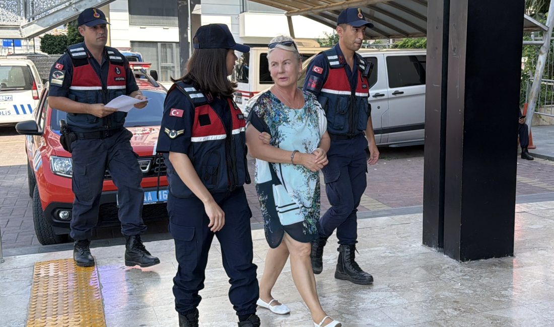 Antalya’nın Alanya ilçesinde, haşema giydiği gerekçesiyle küçük bir kız çocuğunun