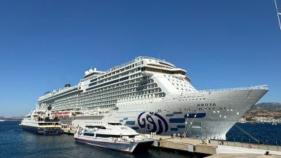 Muğla’nın dünyaca ünlü turizm merkezi Bodrum güne büyük bir hareketlilikle