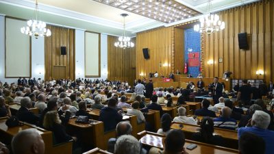 CHP’de istinaf mahkemesinin “mutlak butlan” kararının ardından başlayan fırtına giderek