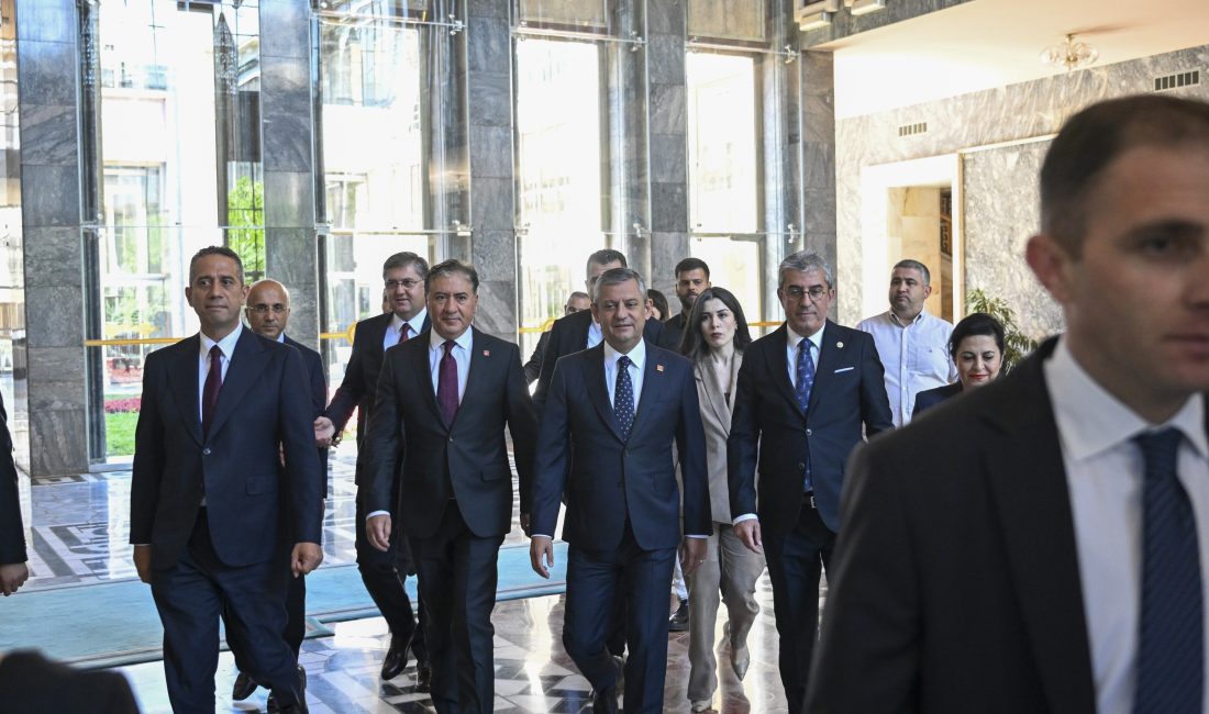 İstinaf mahkemesinin verdiği “mutlak butlan” kararı sonrası çalkalanan CHP’de ipler