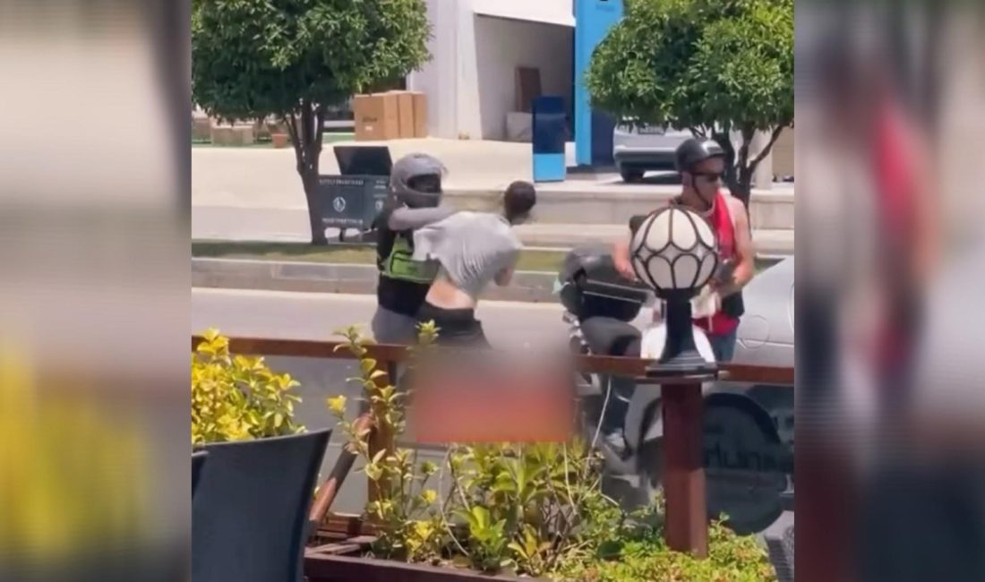 Mersin’de trafikte birbirine giren kamyonet ve motosiklet sürücülerinin sosyal medyada