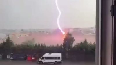 Tekirdağ’ın Süleymanpaşa ilçesinde dün akşam saatlerinde aniden bastıran sağanak yağış,