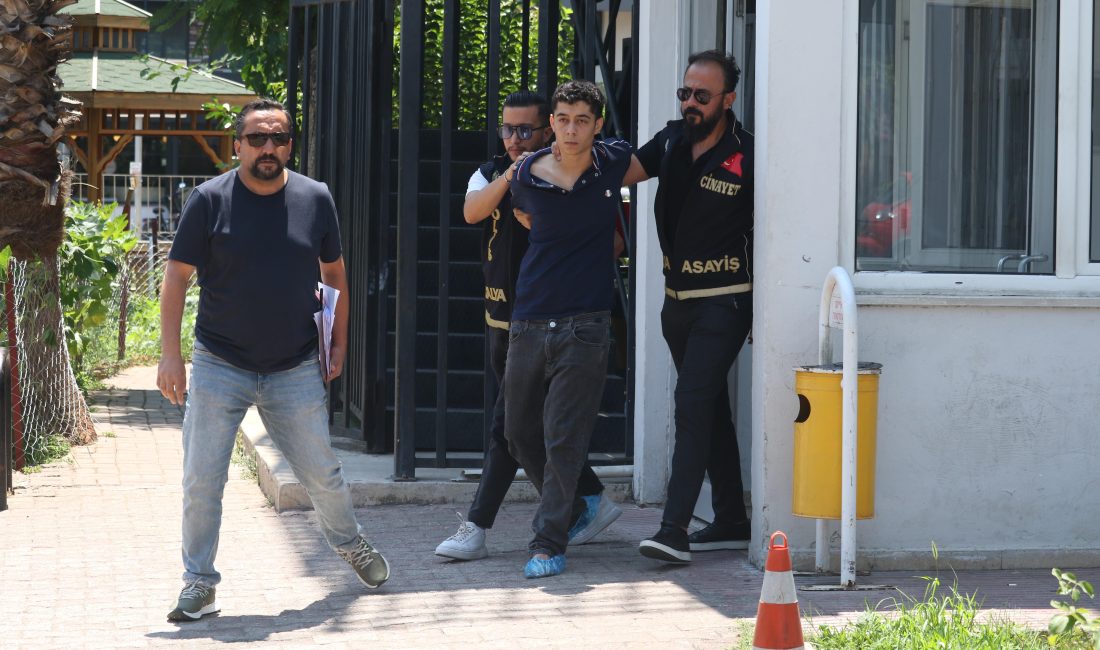Antalya’da öz kardeşinin “İçine şeytan girdi.” diyerek nefessiz bırakana kadar