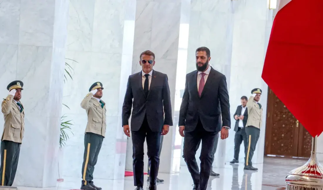 Suriye Cumhurbaşkanı Ahmed Şara ve Fransa Cumhurbaşkanı Emmanuel Macron, iki