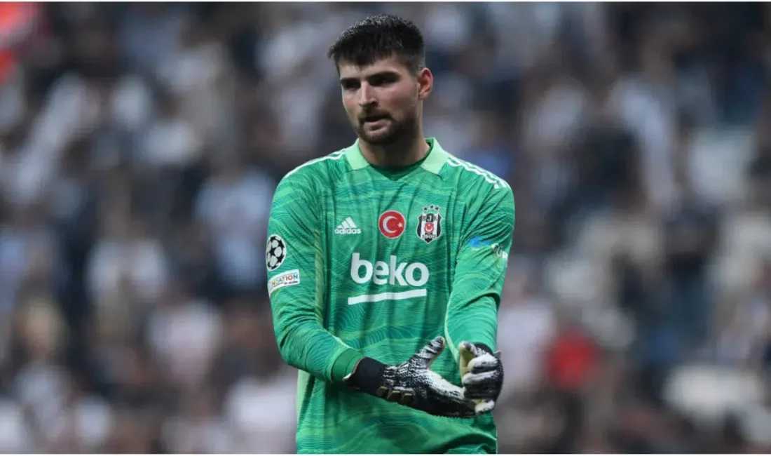 Beşiktaş ile yollarını resmen ayıran başarılı file bekçisi Ersin Destanoğlu’nun