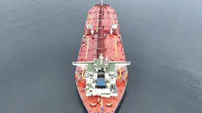 Karadeniz’deki en kritik petrol terminallerinden birinde yükleme yapan iki dev