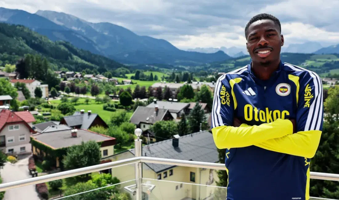 Yeni sezon kadro yapılanmasını tüm hızıyla sürdüren Fenerbahçe’de taşlar yerinden