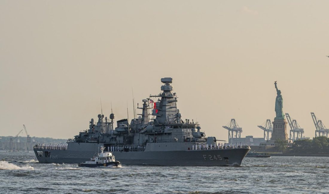 Türk Deniz Kuvvetleri’nin gururu TCG Oruçreis fırkateyni, ABD’nin 250’nci kuruluş
