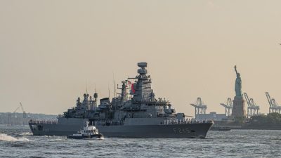 Türk Deniz Kuvvetleri’nin gururu TCG Oruçreis fırkateyni, ABD’nin 250’nci kuruluş