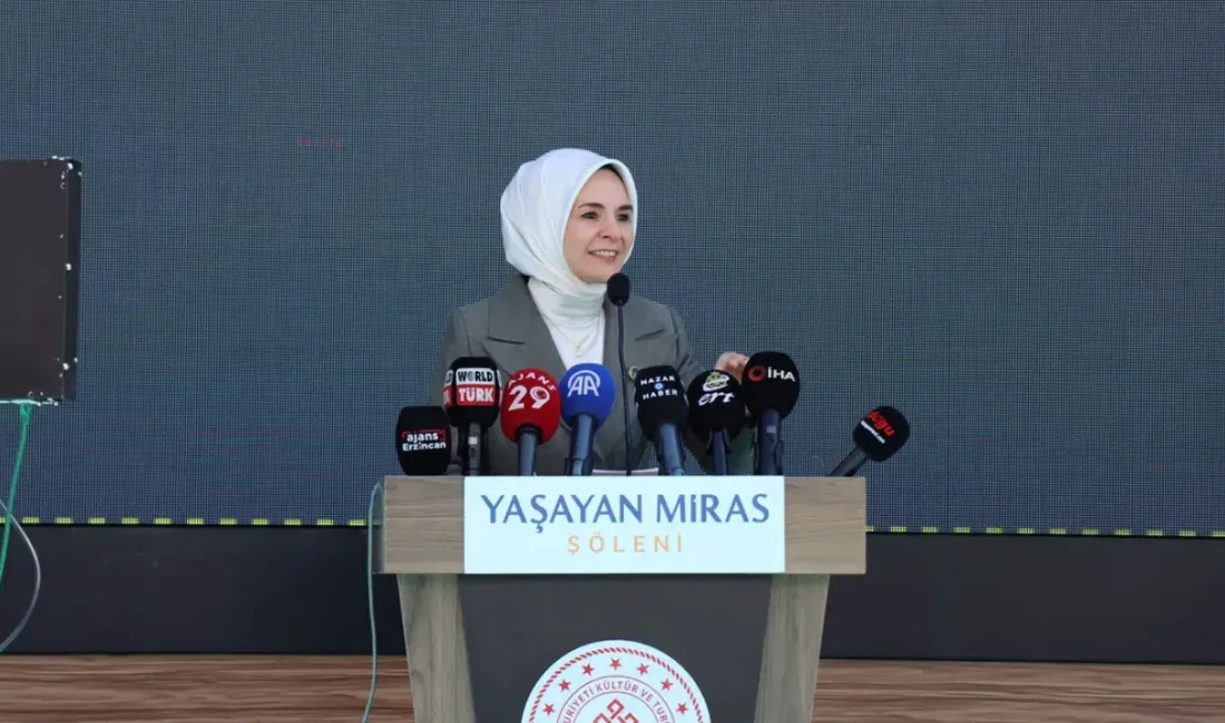 Aile ve Sosyal Hizmetler Bakanı Mahinur Özdemir Göktaş, Erzincan’da katıldığı