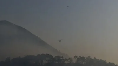 Muğla’nın gözde turizm ilçesi Fethiye’de dün başlayan orman yangını bölgede