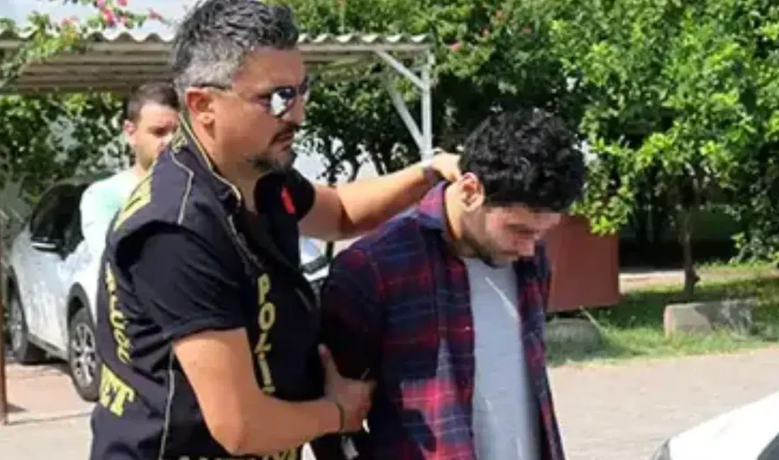 Antalya’da trans birey Nida Nazlıer’in evinin banyosunda bıçaklanarak katledilmesi ve