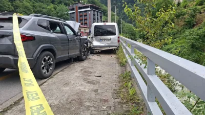 Trabzon’un dünyaca ünlü turizm merkezi Çaykara’da meydana gelen feci trafik