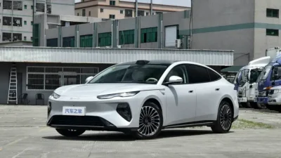 Otomotiv sektöründe kartlar yeniden dağıtılıyor. Çinli otomotiv devi BYD, merakla