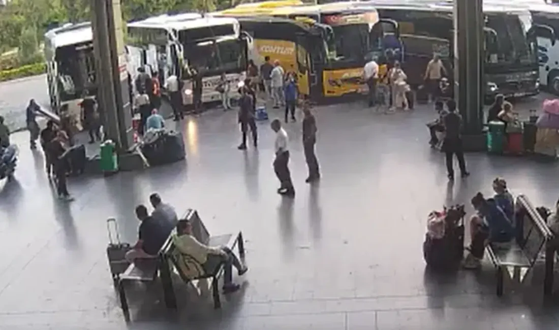 Antalya Şehirlerarası Otobüs Terminali’nde gerçekleştirilen olağan denetimler sırasında, bir yolcu