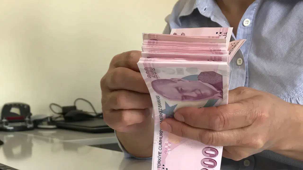 TÜİK tarafından açıklanan kritik enflasyon verisinin ardından milyonlarca memur, emekli