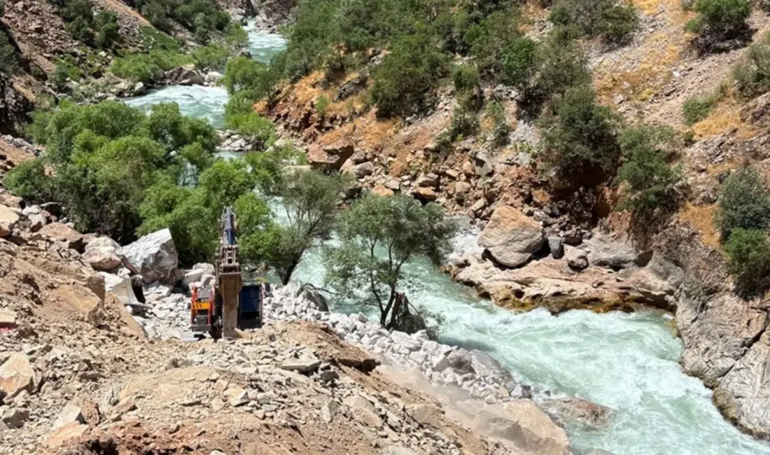 Şırnak’ın Beytüşşebap ilçesinde balık tuttuğu sırada Habur Çayı’na düşerek akıntıya