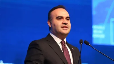 Sanayi ve Teknoloji Bakanı Mehmet Fatih Kacır, üniversite maratonunun en