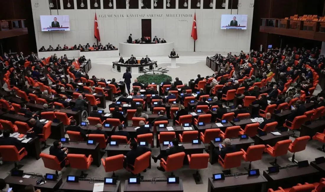 TBMM Genel Kurulu, Meclis Başkanvekili Tekin Bingöl başkanlığında son dönemin