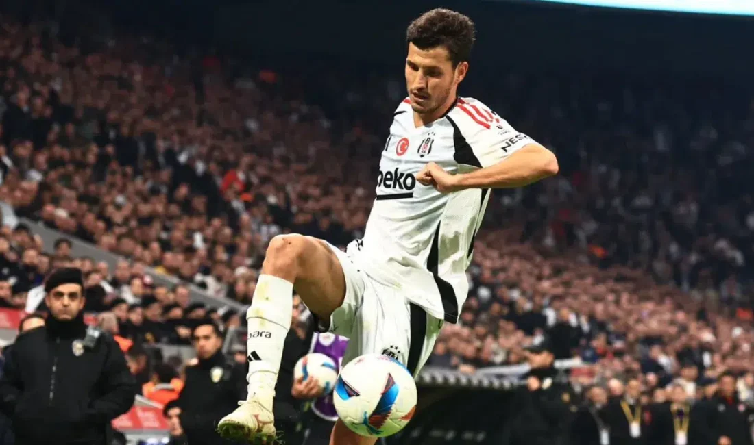 Beşiktaş’ta sıcak saatler yaşanıyor ve siyah-beyazlı yönetimden taraftarı şoke eden