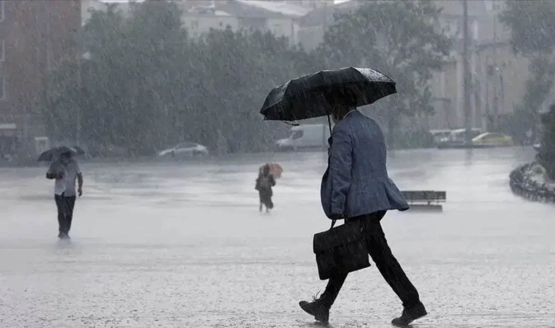 İstanbul’da sabah saatlerinde aniden bastıran ve hayatı durma noktasına getiren