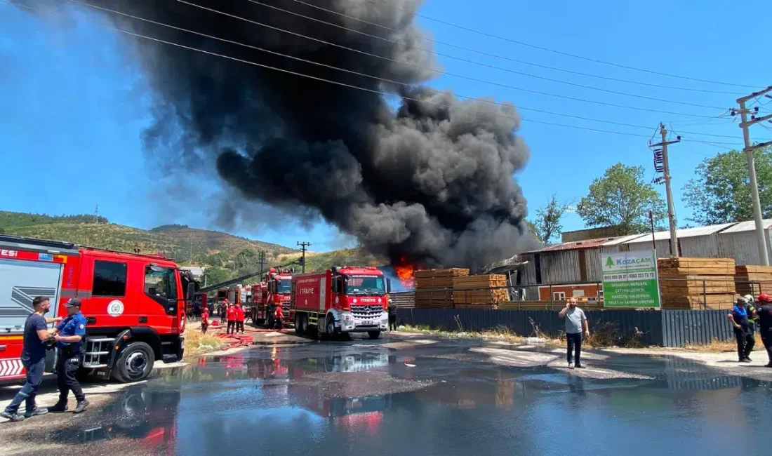 Kocaeli’nin Körfez ile Derince ilçeleri sınırında bulunan bir boya fabrikasında