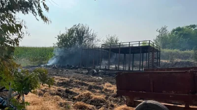 Osmaniye’nin Kadirli ilçesinde bir malzeme deposunda aniden yükselen alevler tüm