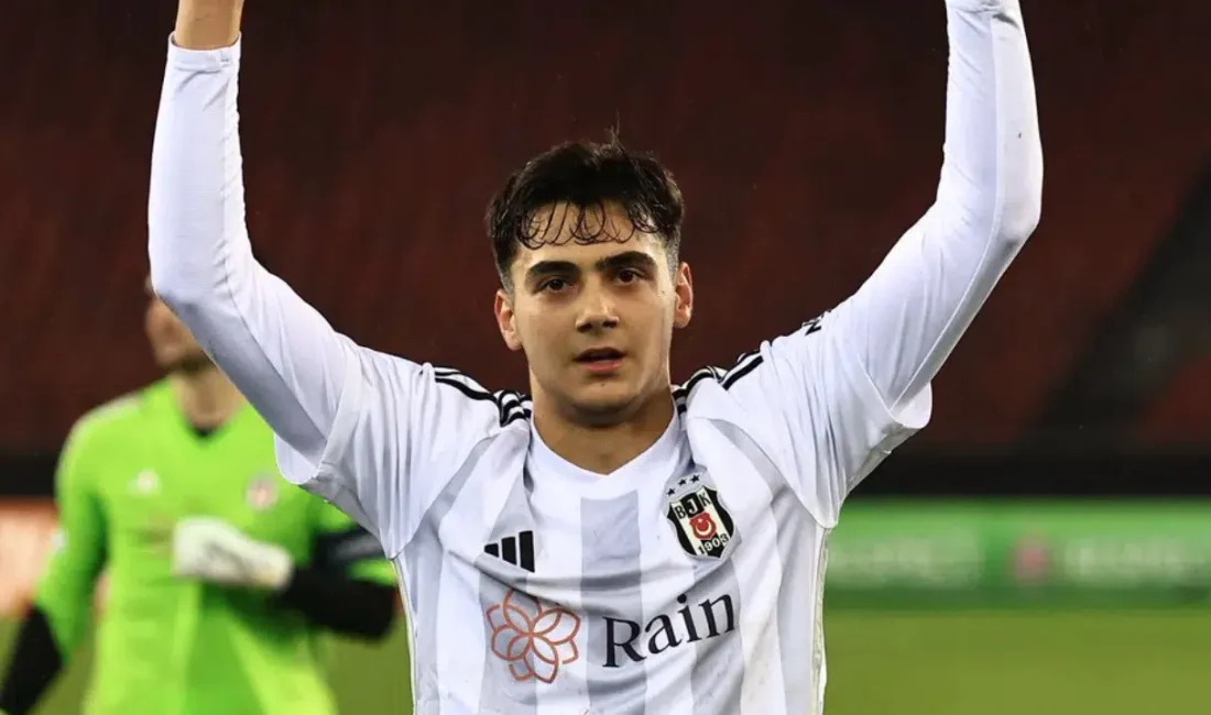 Beşiktaş’ın geleceği parlak golcüsü Mustafa Hekimoğlu’ndan camiada geniş yankı uyandıran