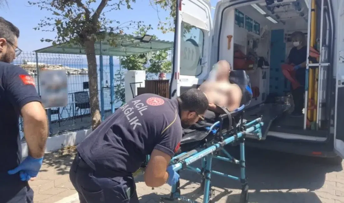 Aydın’ın Kuşadası ilçesinde mavi tura çıkan gezi teknesinde aniden rahatsızlanan