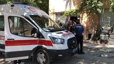 Elazığ’da bir lastikçide arkadaşları tarafından uyuduğu düşünülen 72 yaşındaki yaşlı