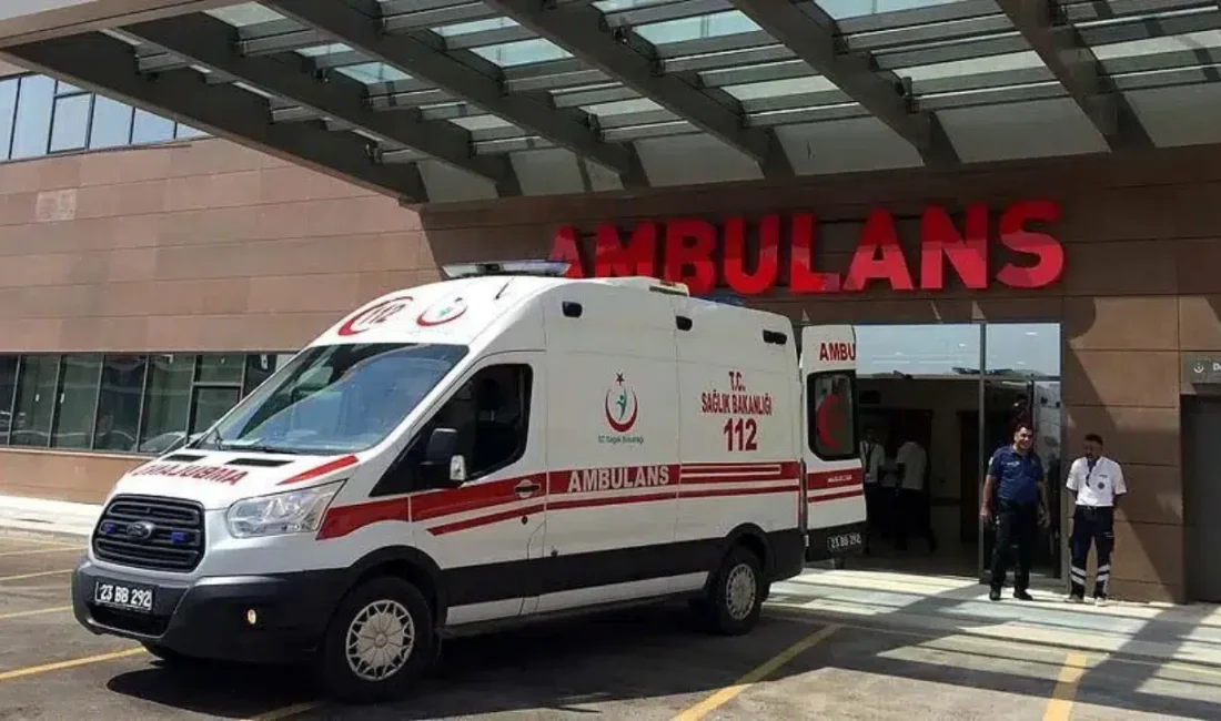 İzmir’in Seferihisar ilçesinde kürek sörfü yapmak için denize açılan ve