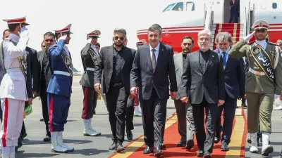Cumhurbaşkanı Yardımcısı Cevdet Yılmaz, İran’ın başkenti Tahran’da yeni Cumhurbaşkanı Mesud