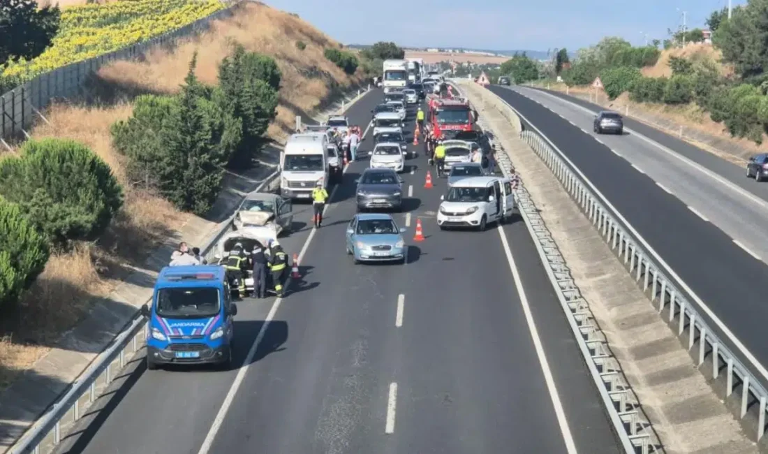 Tekirdağ-İstanbul kara yolunda meydana gelen ve 7 aracın birbirine girdiği