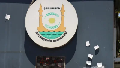 Güneydoğu Anadolu Bölgesi’nin iki büyük kenti Şanlıurfa ve Gaziantep’te termometreler