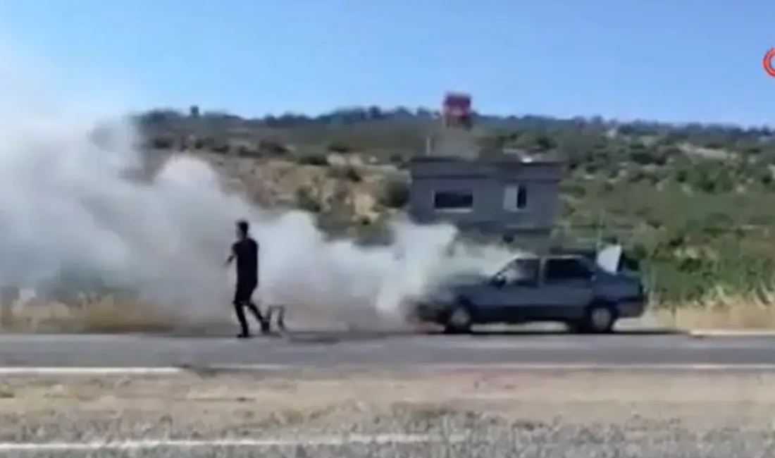 Gaziantep’in Yavuzeli ilçesinde seyir halindeyken bir anda alev alan otomobil,