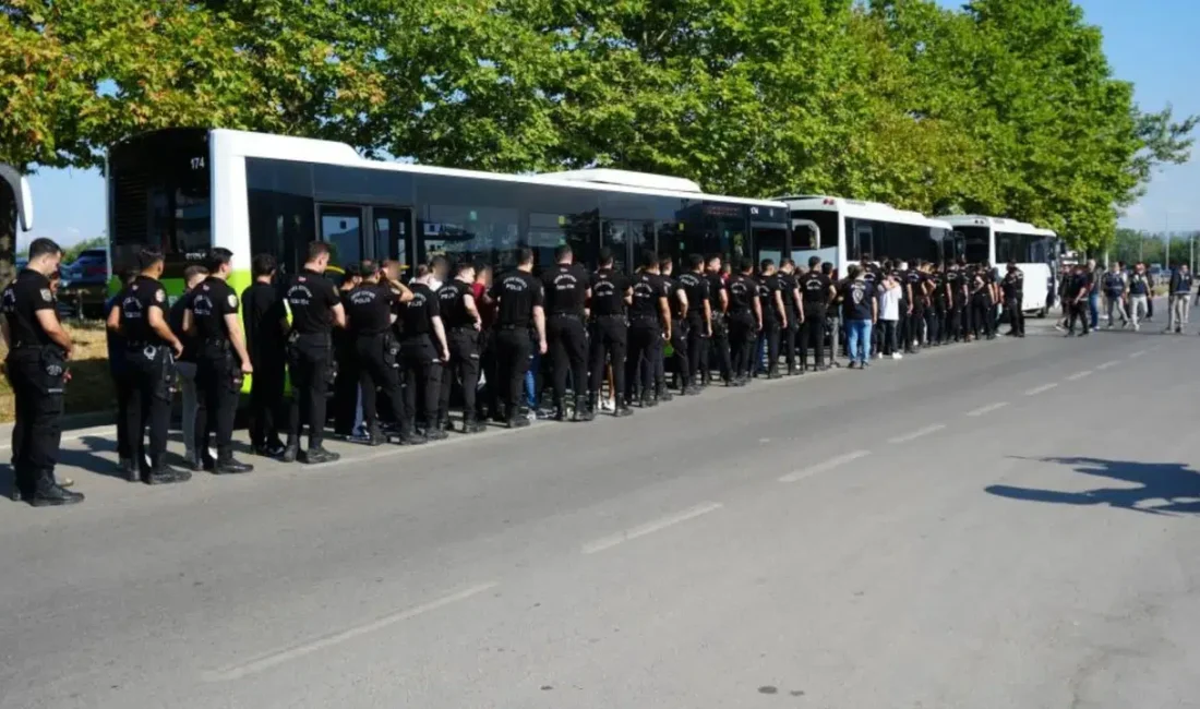 Kocaeli merkezli 31 ilde gerçekleştirilen eş zamanlı dev operasyonla, milyarlarca