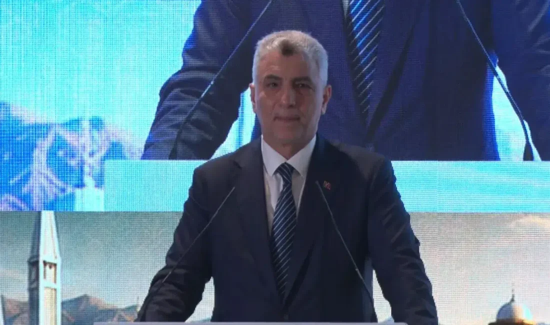 İstanbul’da düzenlenen Türkiye – Pakistan İş Forumu’nda tarihi açıklamalar yapan
